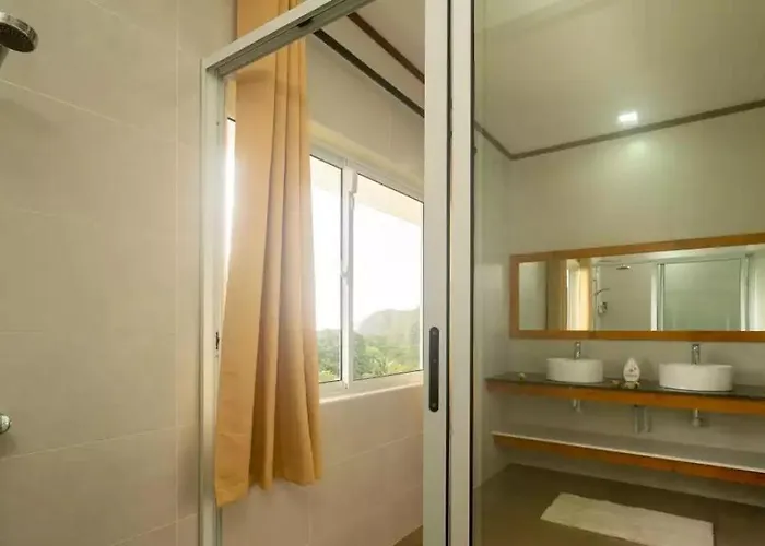 Maison Dora